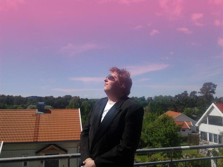 YjCnVDV.jpg